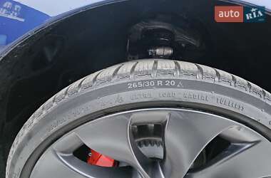 Седан Tesla Model 3 2023 в Виннице