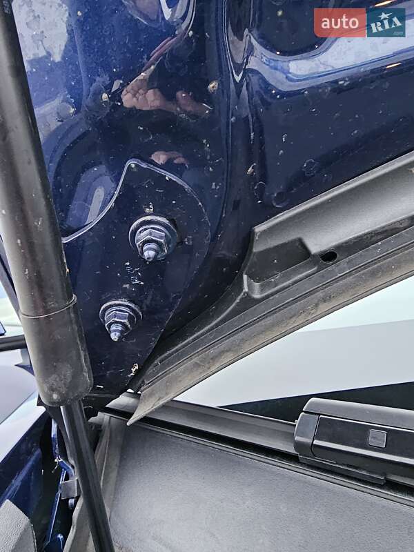 Седан Tesla Model 3 2023 в Виннице