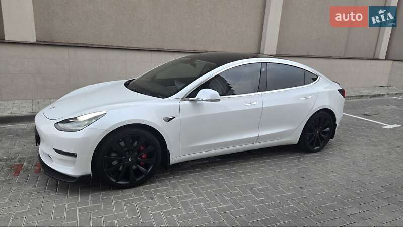 2019 Tesla Model-3, VIN 5YJ3E7EBXKF518350:plate — фото 1 (autoria)