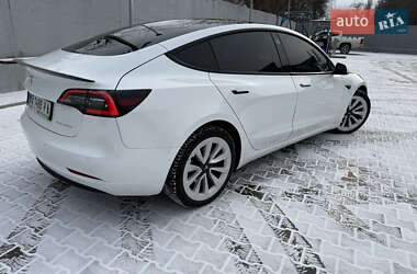 Седан Tesla Model 3 2021 в Николаеве