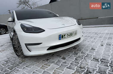 Седан Tesla Model 3 2021 в Николаеве