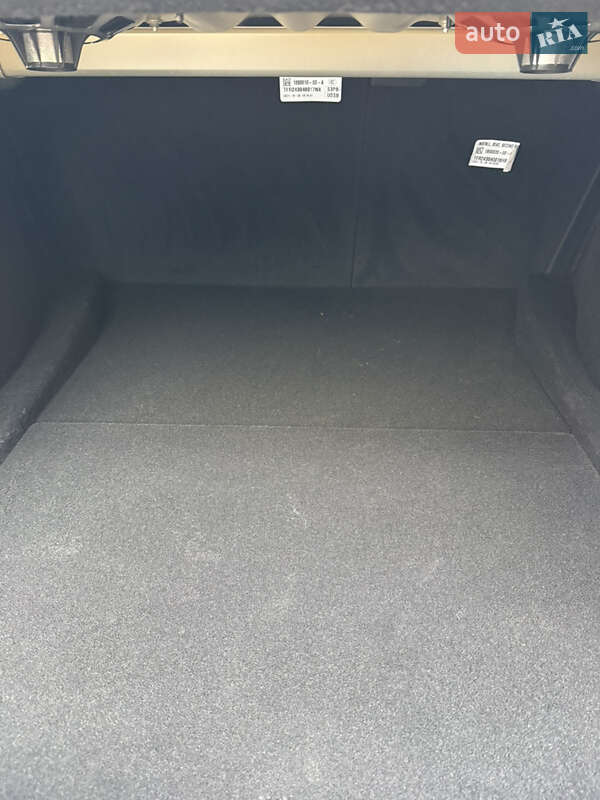 Седан Tesla Model 3 2024 в Днепре