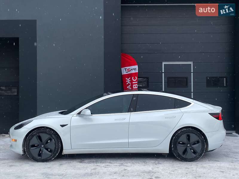 Седан Tesla Model 3 2019 в Киеве фото 6 Седан Tesla Model 3 2019 в Киеве
