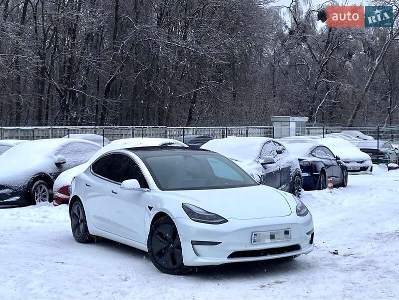 Седан Tesla Model 3 2019 в Киеве фото 2 Седан Tesla Model 3 2019 в Киеве