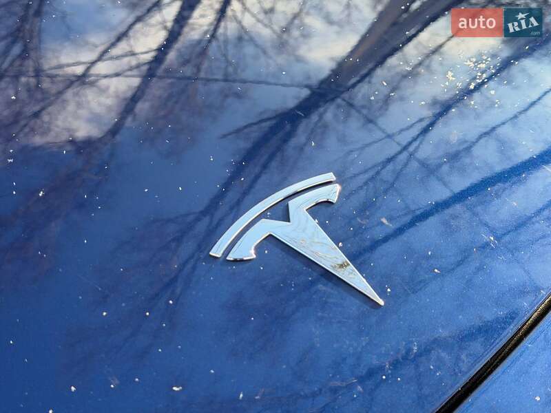 Седан Tesla Model 3 2020 в Ахтырке