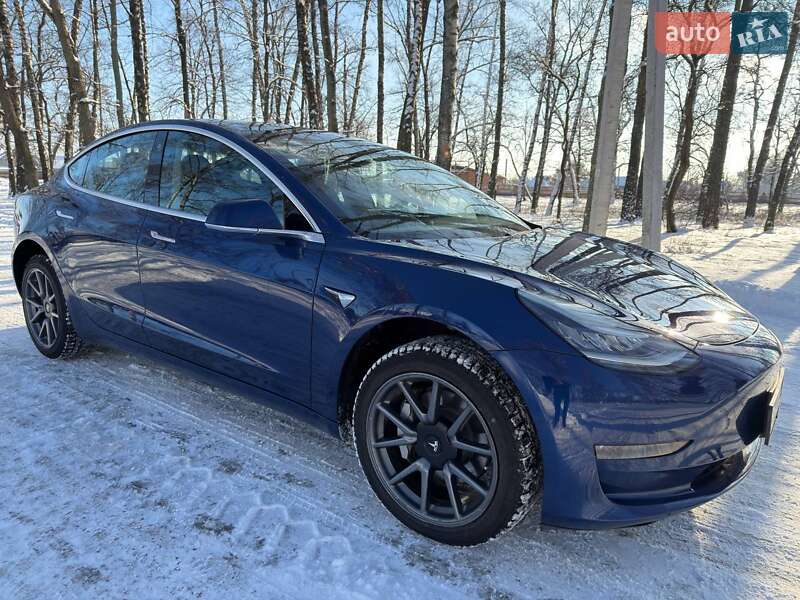 Седан Tesla Model 3 2020 в Ахтырке