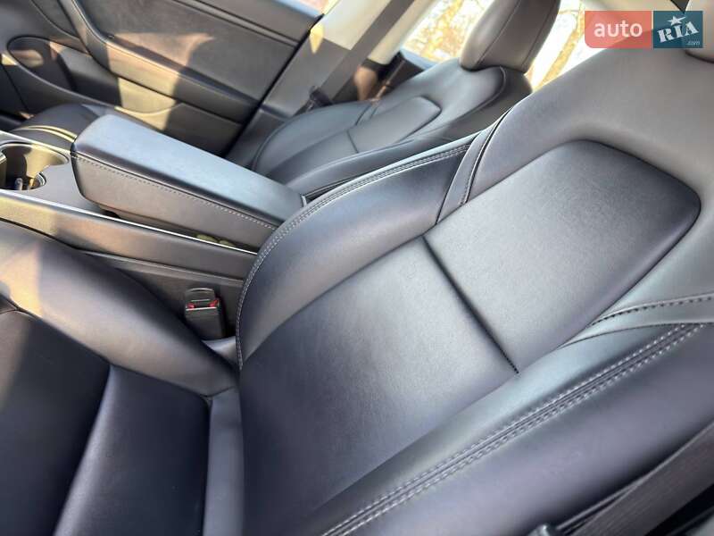 Седан Tesla Model 3 2020 в Ахтырке