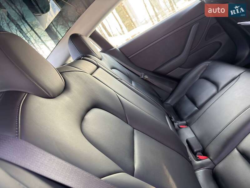 Седан Tesla Model 3 2020 в Ахтырке