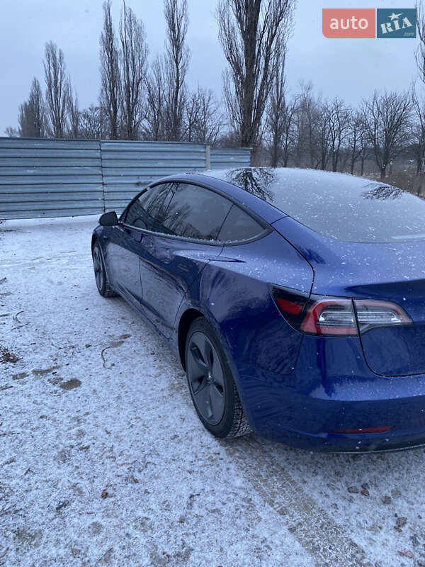 Седан Tesla Model 3 2022 в Кременчуге