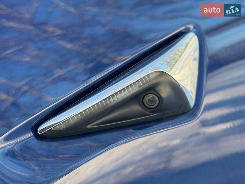Седан Tesla Model 3 2020 в Ахтырке