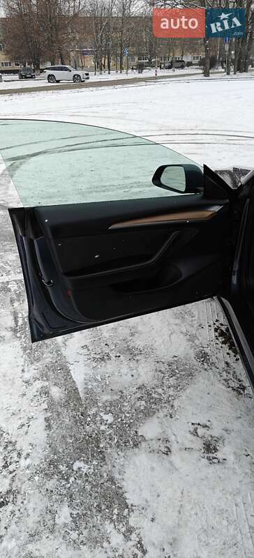 Седан Tesla Model 3 2023 в Кропивницькому