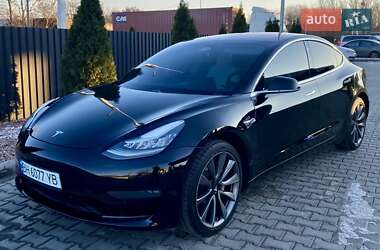 Седан Tesla Model 3 2018 в Одесі