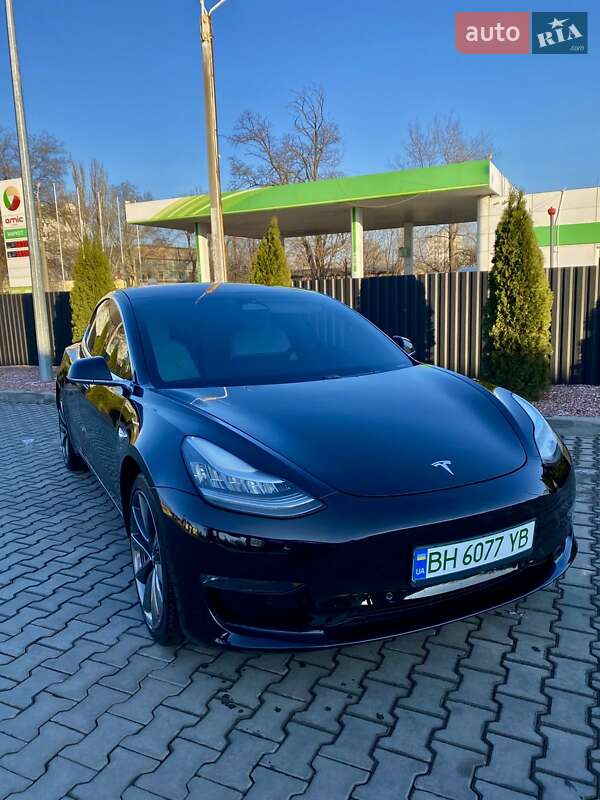 Седан Tesla Model 3 2018 в Одессе
