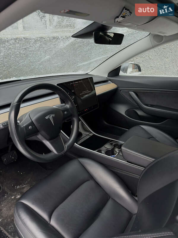 Седан Tesla Model 3 2018 в Слов'янську