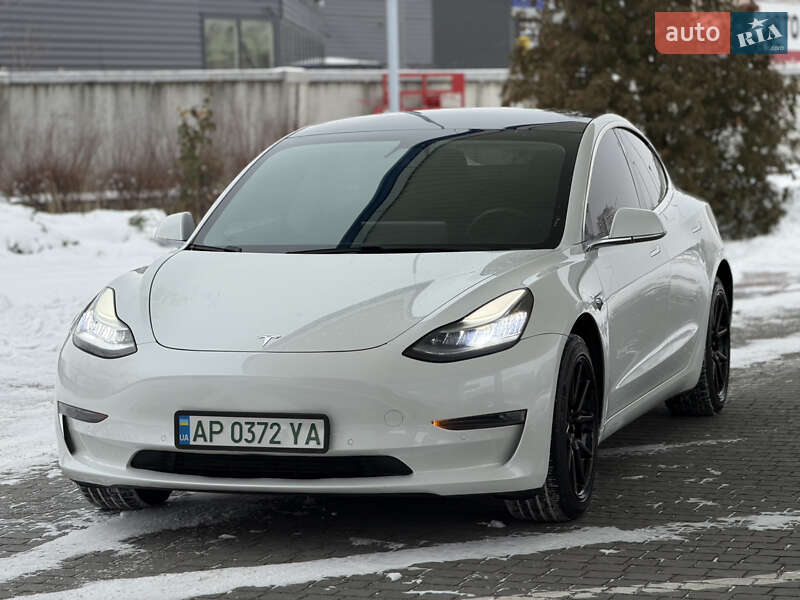 Седан Tesla Model 3 2020 в Запорожье