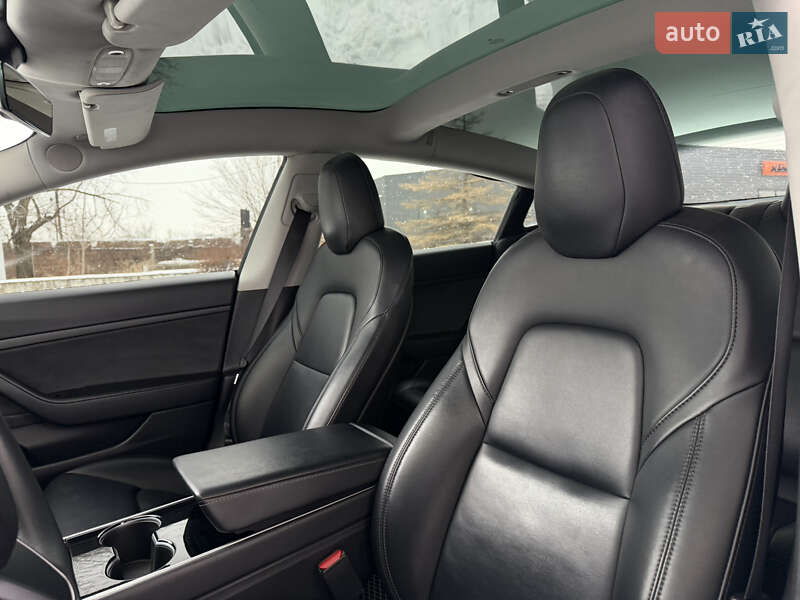 Седан Tesla Model 3 2020 в Запорожье