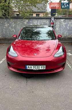 Седан Tesla Model 3 2022 в Києві