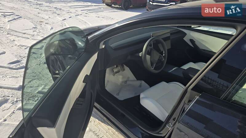 Седан Tesla Model 3 2024 в Одесі фото 14 Седан Tesla Model 3 2024 в Одесі