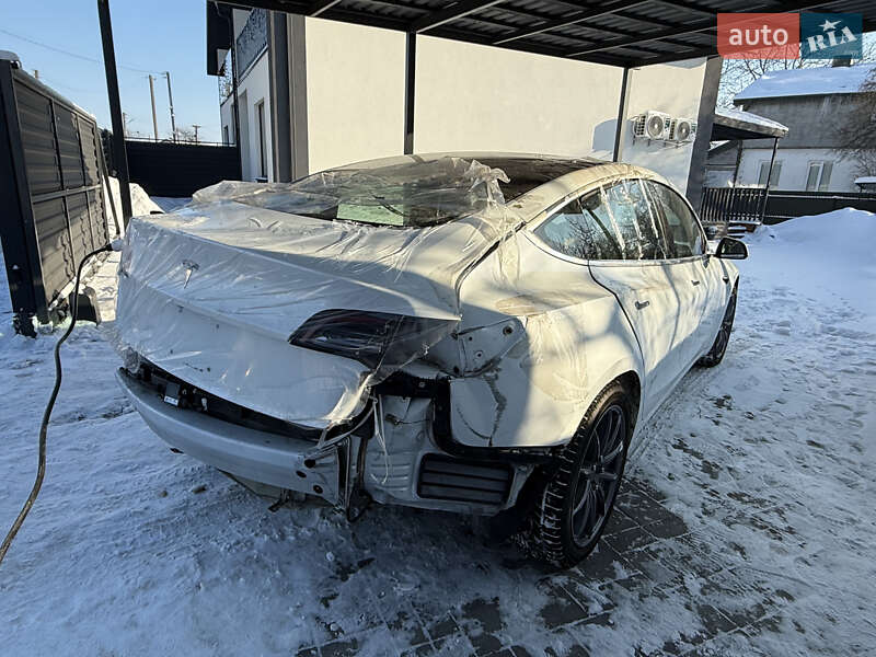 Седан Tesla Model 3 2018 в Владимире