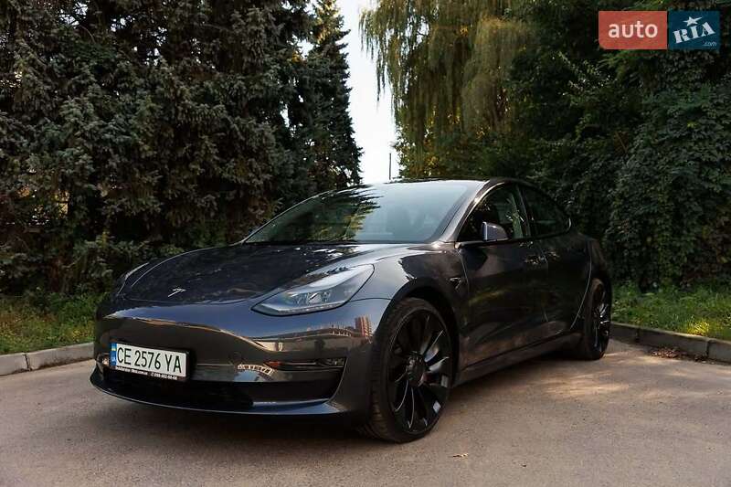 Седан Tesla Model 3 2022 в Львові