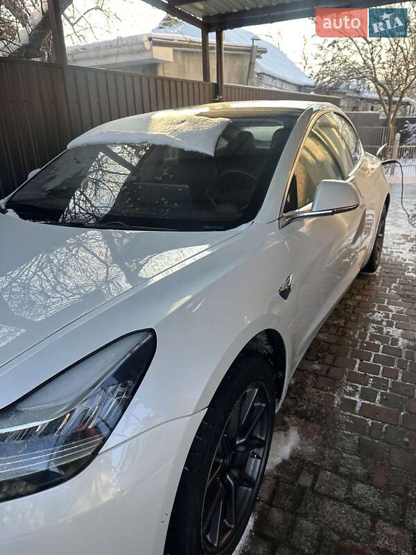 Седан Tesla Model 3 2019 в Белой Церкви