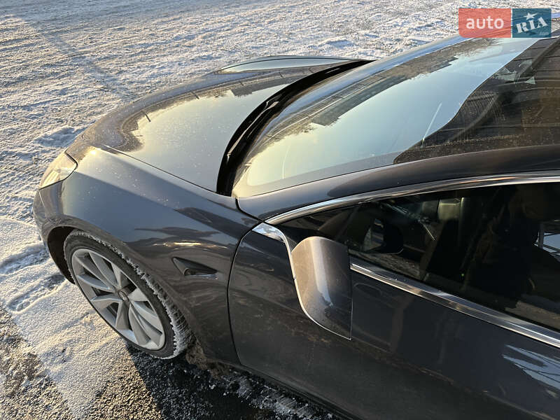 Седан Tesla Model 3 2018 в Киеве фото 10 Седан Tesla Model 3 2018 в Киеве