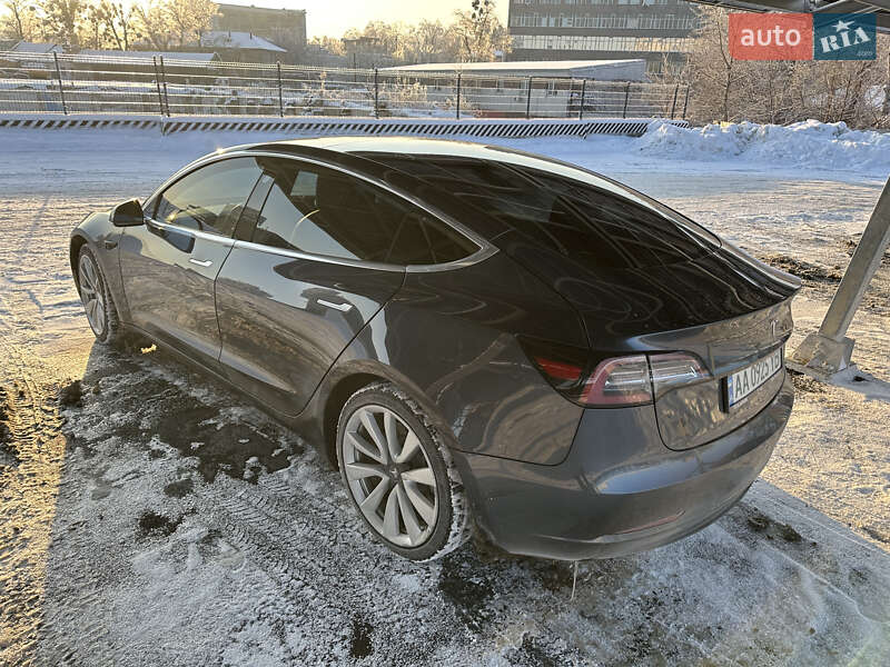 Седан Tesla Model 3 2018 в Киеве фото 6 Седан Tesla Model 3 2018 в Киеве