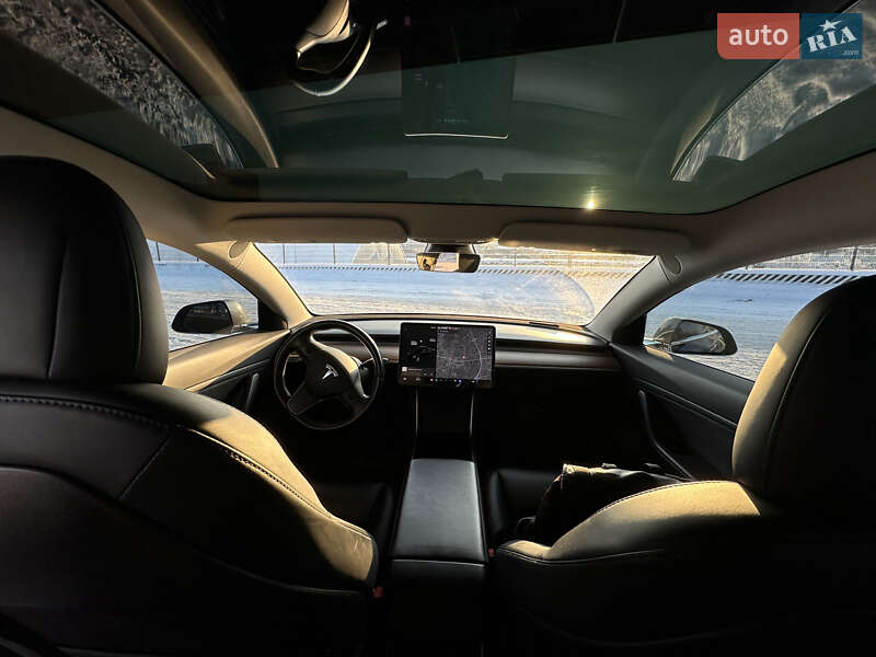 Седан Tesla Model 3 2018 в Киеве фото 18 Седан Tesla Model 3 2018 в Киеве