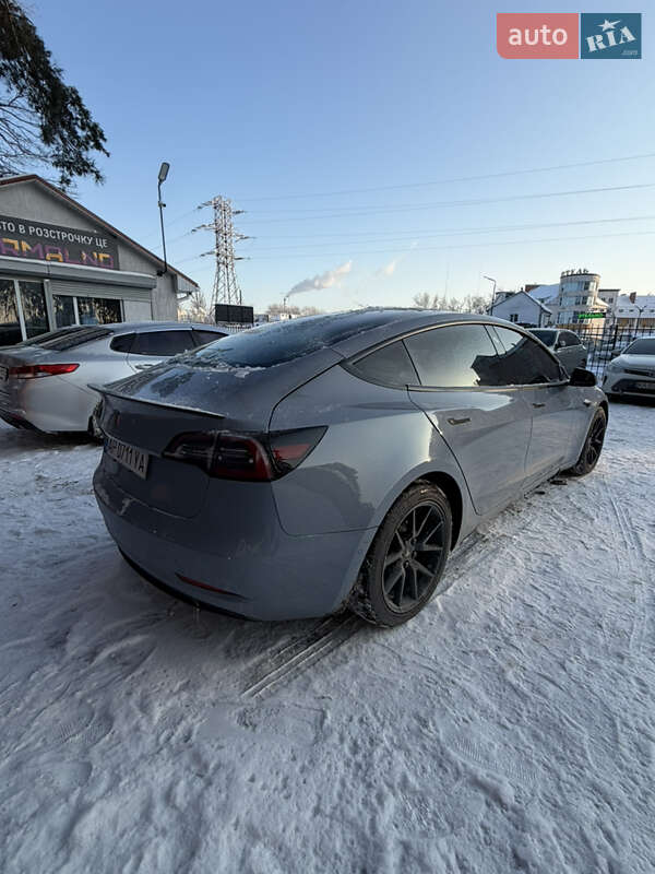Седан Tesla Model 3 2021 в Киеве