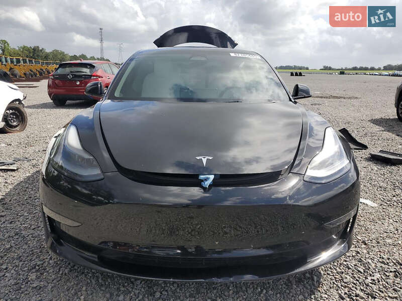 Седан Tesla Model 3 2022 в Виннице