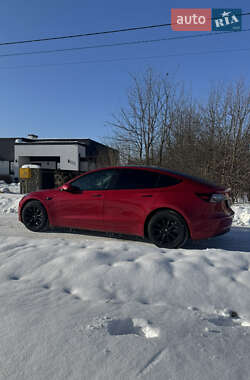 Седан Tesla Model 3 2022 в Стрые