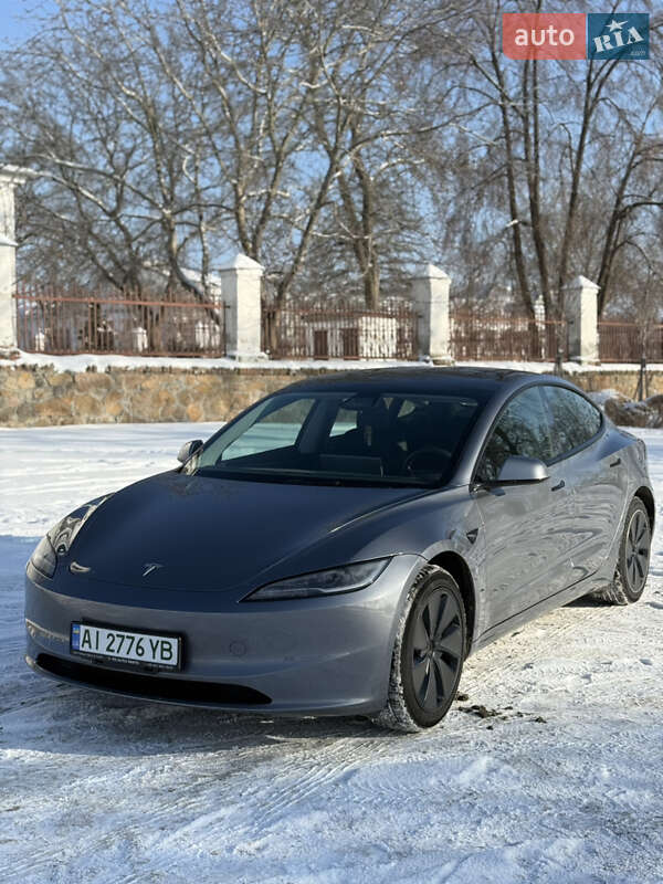 Седан Tesla Model 3 2024 в Білій Церкві
