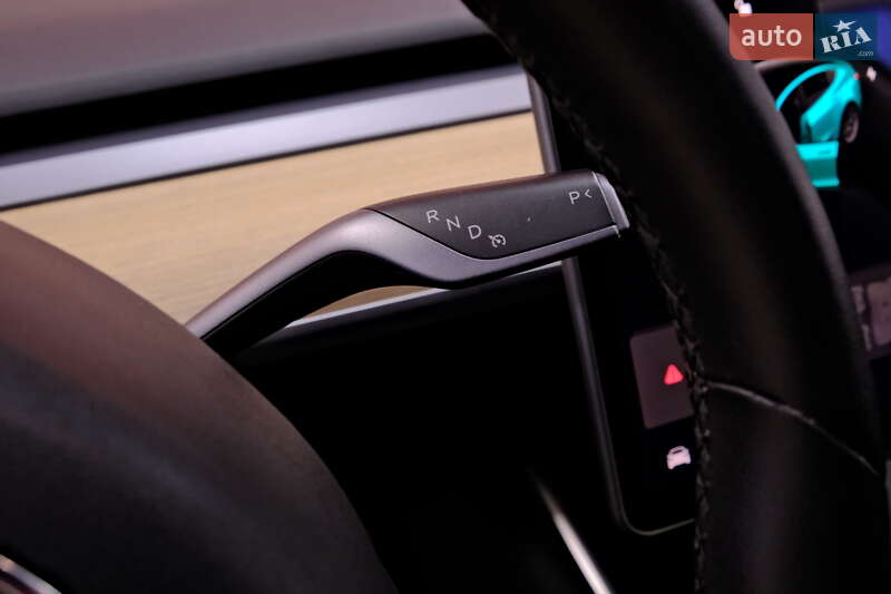 Седан Tesla Model 3 2019 в Одессе