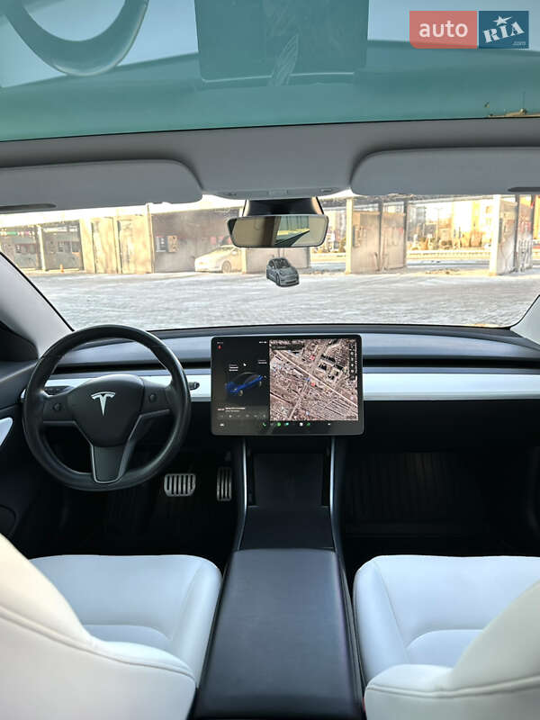 Седан Tesla Model 3 2018 в Александрие