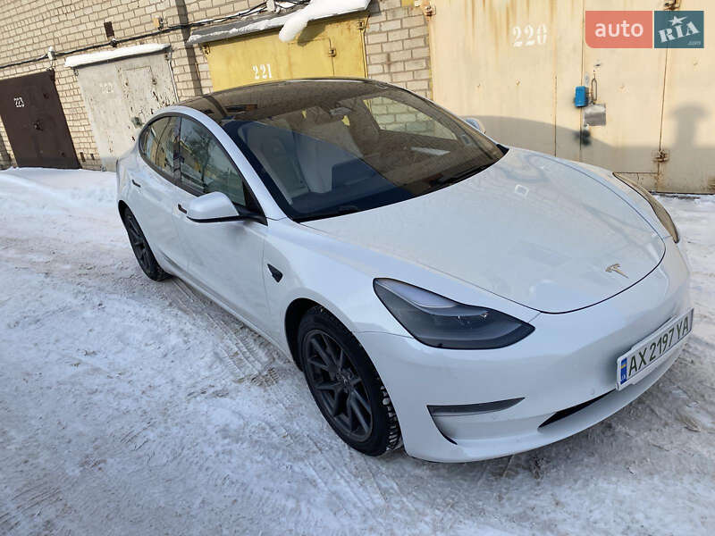 Седан Tesla Model 3 2021 в Харькове
