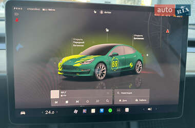 Седан Tesla Model 3 2022 в Кременчуге