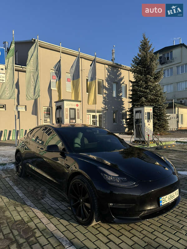 Седан Tesla Model 3 2019 в Львові фото 19 Седан Tesla Model 3 2019 в Львові