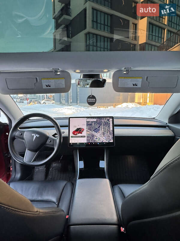 Седан Tesla Model 3 2018 в Львові фото 12 Седан Tesla Model 3 2018 в Львові