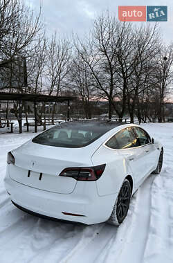 Седан Tesla Model 3 2019 в Киеве
