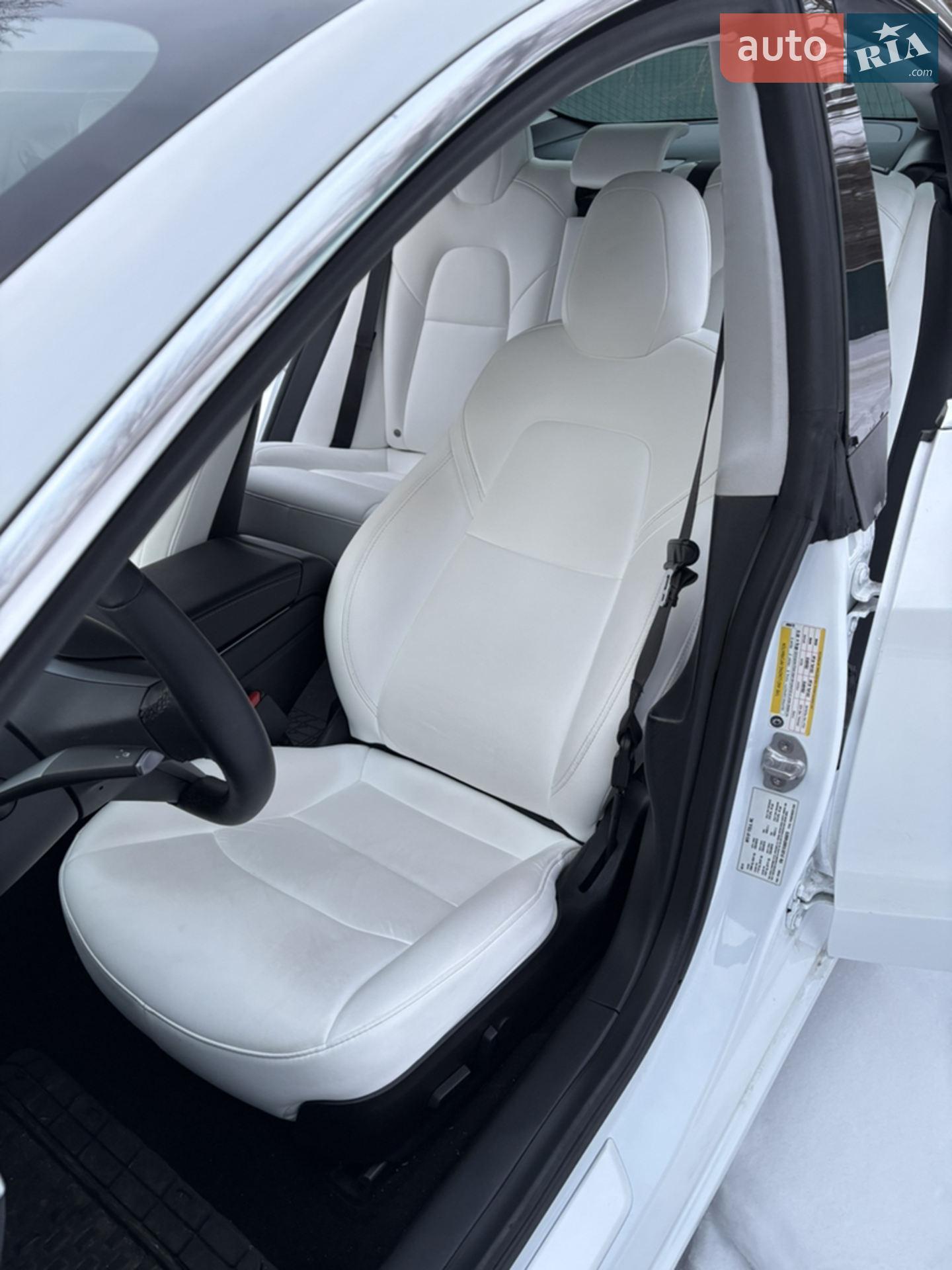 2019 Tesla Model 3 - мініатюра 11