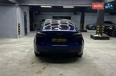 Седан Tesla Model 3 2024 в Черновцах