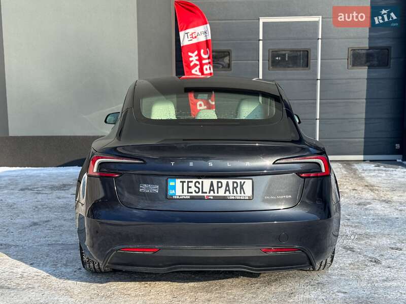 Седан Tesla Model 3 2024 в Киеве