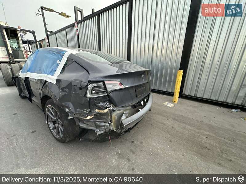 Седан Tesla Model 3 2023 в Белой Церкви