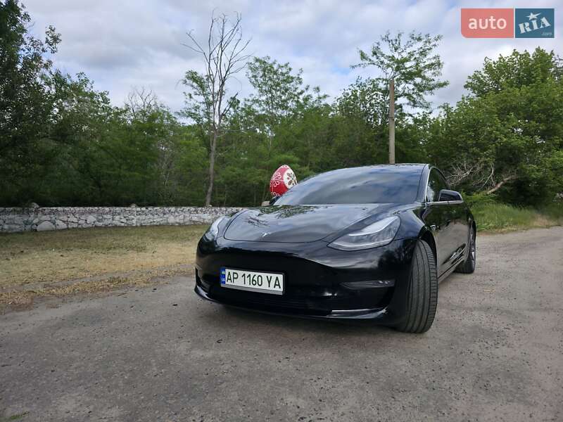 Седан Tesla Model 3 2019 в Запорожье