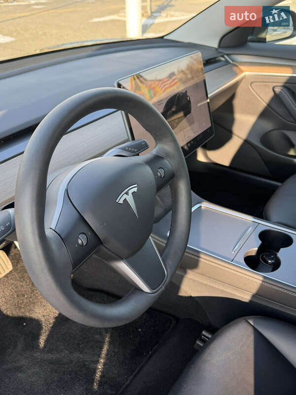 Седан Tesla Model 3 2022 в Ізмаїлі фото 20 Седан Tesla Model 3 2022 в Ізмаїлі