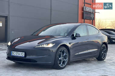 Седан Tesla Model 3 2024 в Львове