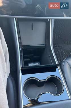 Седан Tesla Model 3 2019 в Ирпене