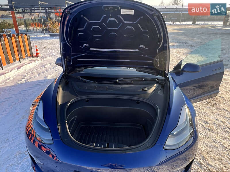 Седан Tesla Model 3 2022 в Виннице фото 10 Седан Tesla Model 3 2022 в Виннице