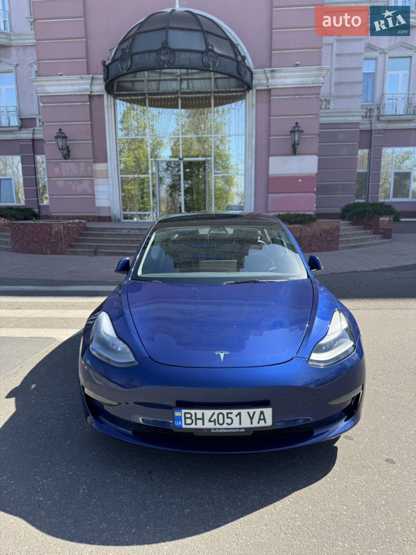 2023 Tesla Model 3 - фото 1