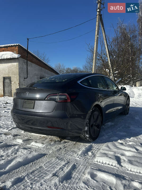 Седан Tesla Model 3 2020 в Тернополе фото 13 Седан Tesla Model 3 2020 в Тернополе